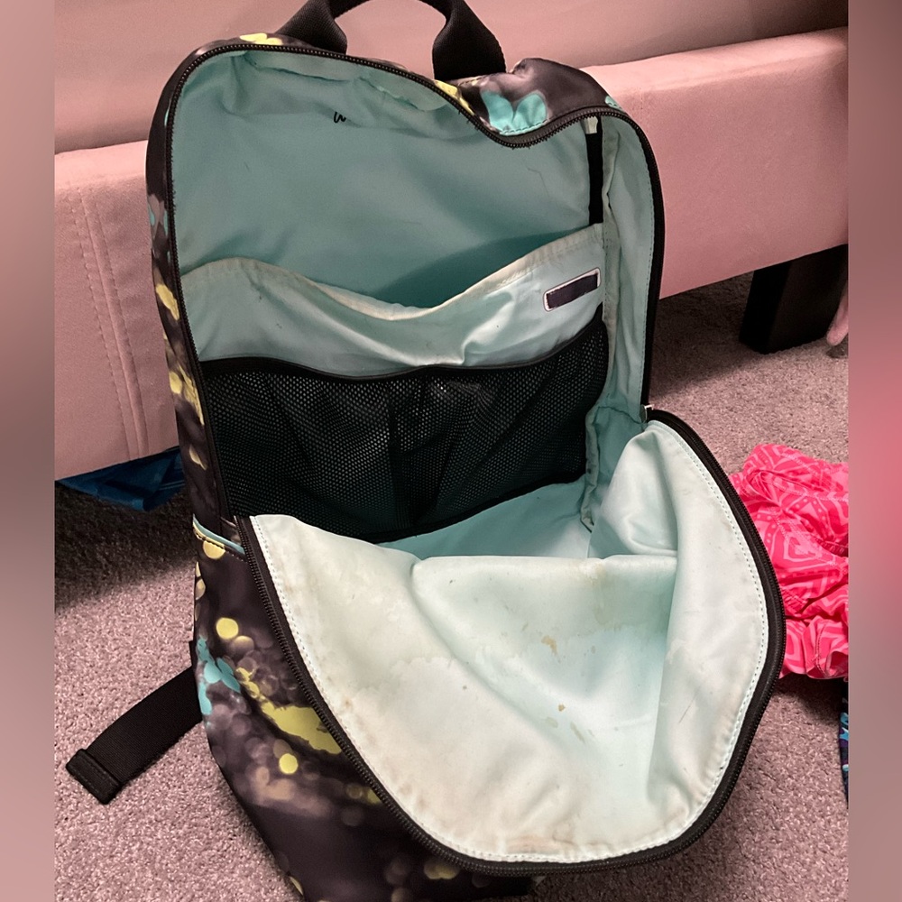 Ivivva school backpack. - Picture 3 of 4